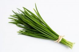 Fresh,Chinese,Chive,Leaves,On,White,Background.
